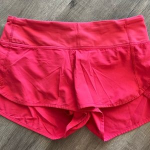 EUC Lululemon Speed Shorts 2.5" Low-Rise Size 4 Neon Pink